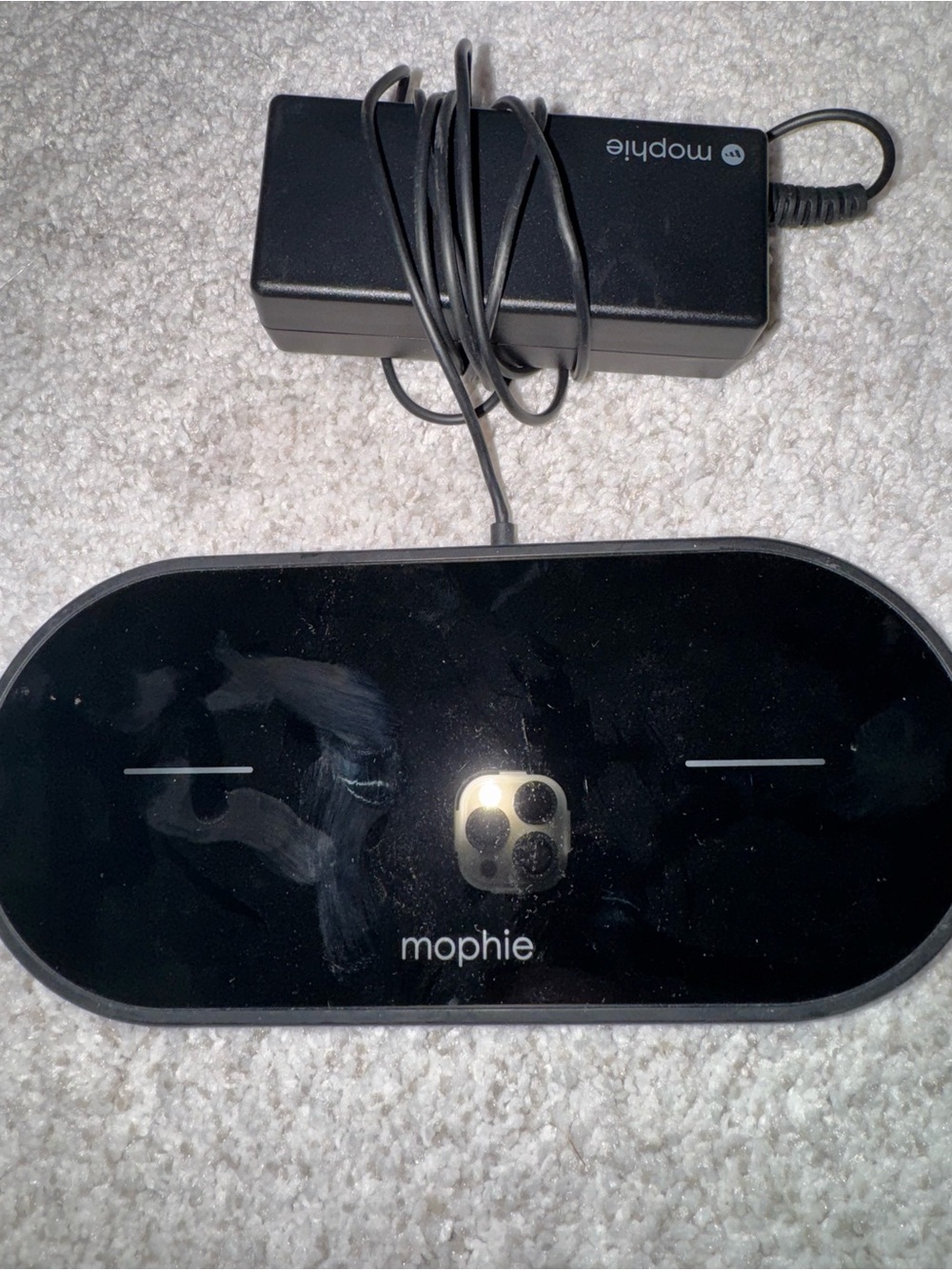 mophie Dual Wireless Charging Pad in Black